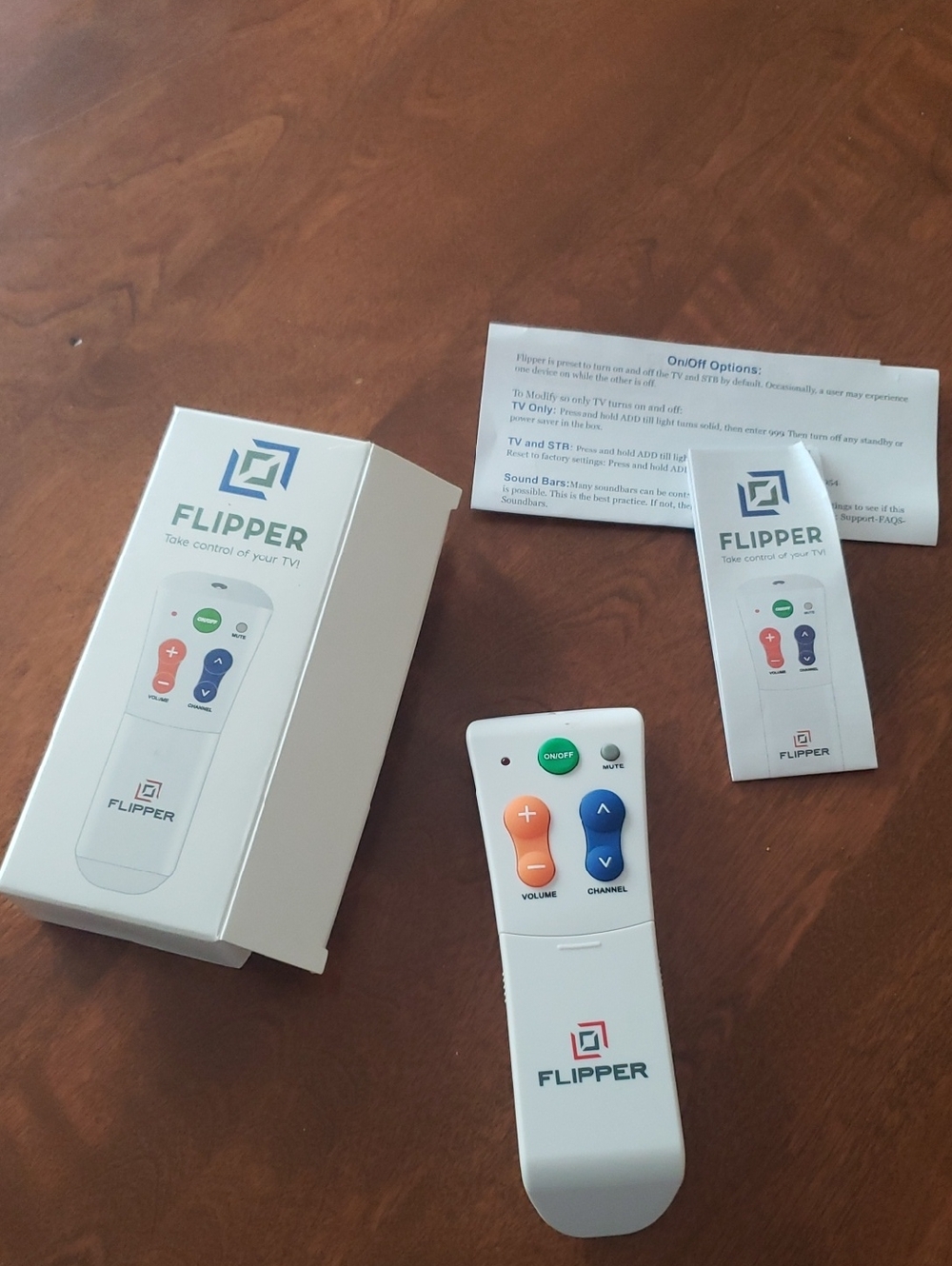 NWT- Flipper Big Button Universal TV Remote Control